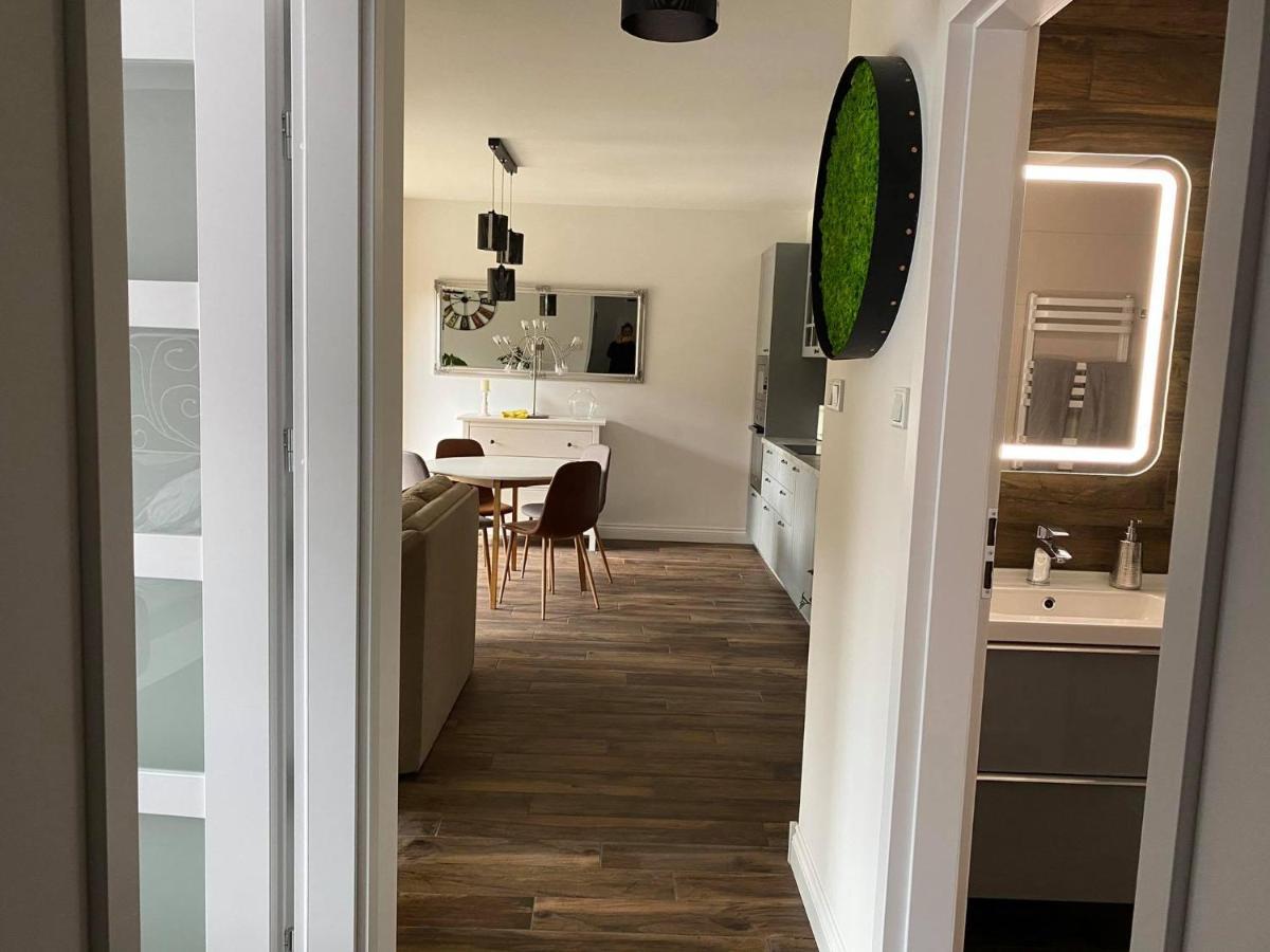 Apartament Moniuszki กอร์ซุฟเวียลคอปอลสกี ภายนอก รูปภาพ