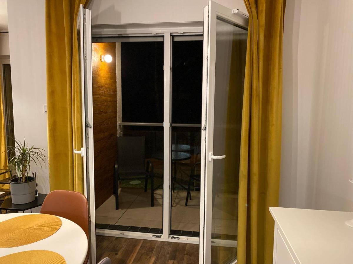 Apartament Moniuszki กอร์ซุฟเวียลคอปอลสกี ภายนอก รูปภาพ