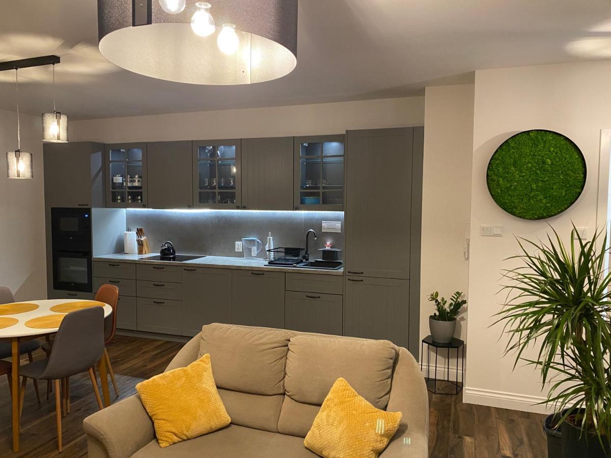 Apartament Moniuszki กอร์ซุฟเวียลคอปอลสกี ภายนอก รูปภาพ