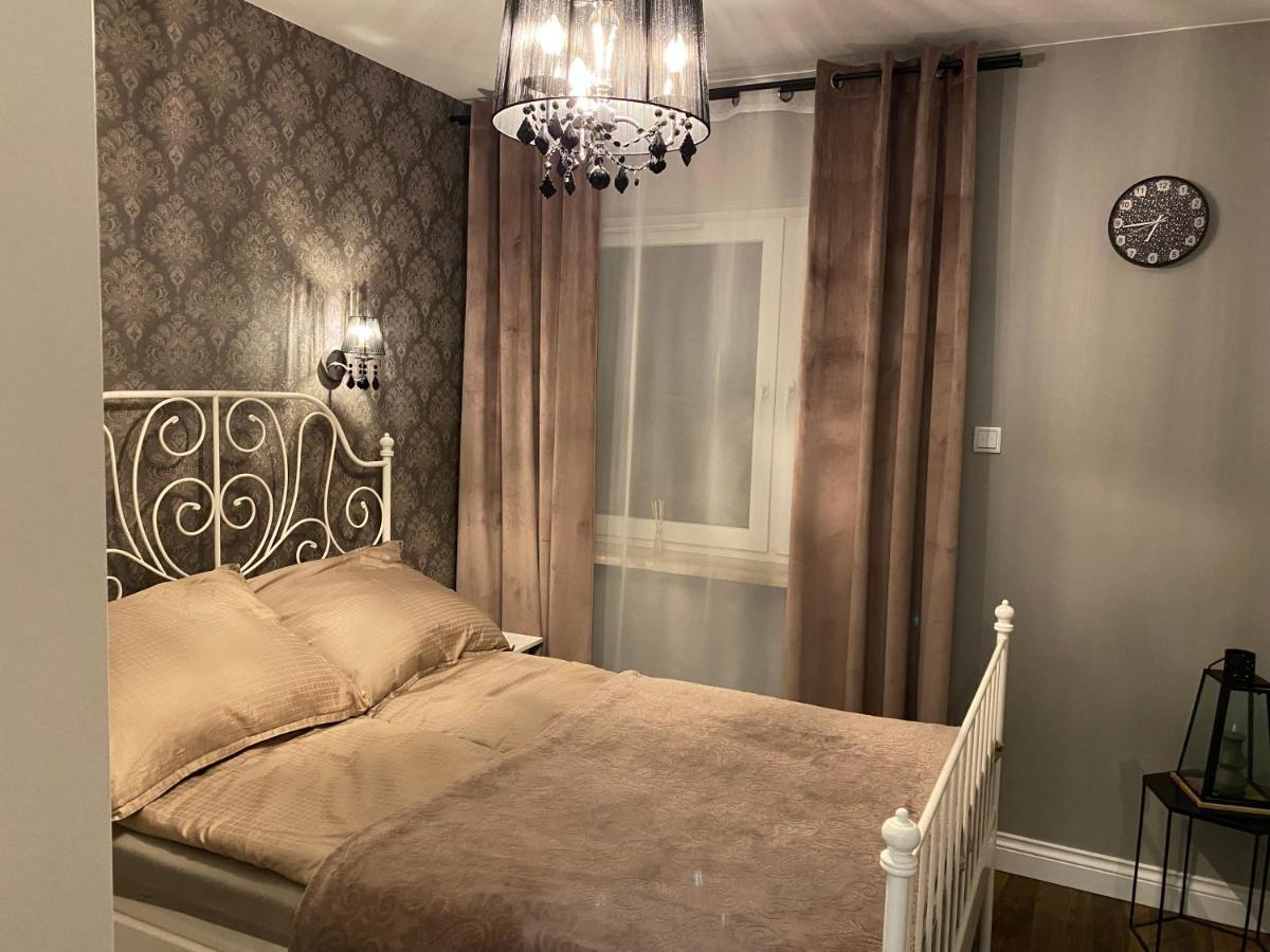 Apartament Moniuszki กอร์ซุฟเวียลคอปอลสกี ภายนอก รูปภาพ